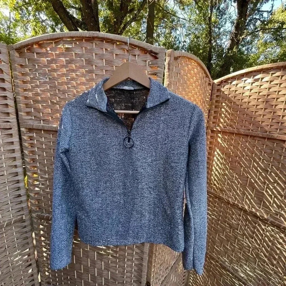 ~Zara~ Top - Medium - Picture 1 of 3